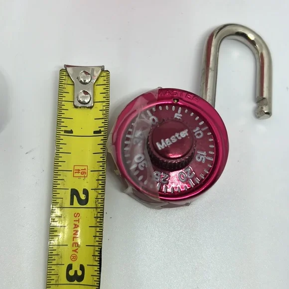 Lock 🔑 - Picture 6 of 9